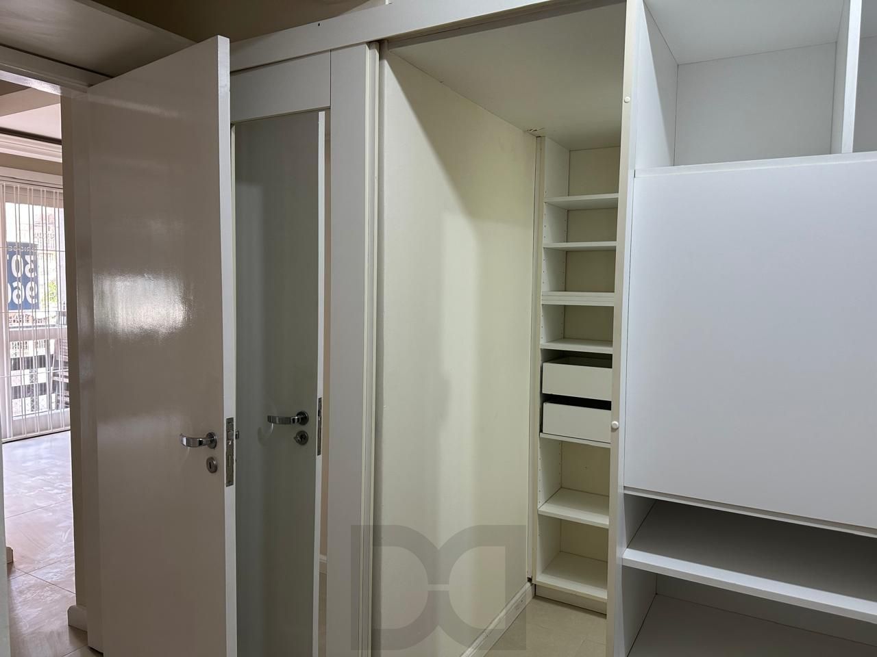 Apartamento de 02 dormitórios, Bairro Auxiliadora — foto 6
