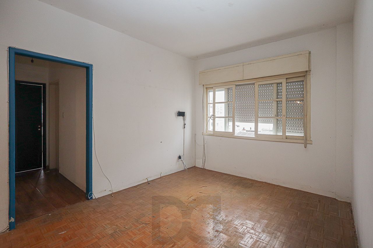 Apartamento 02 dormitórios no Bairro Floresta em Porto Alegre — foto 28