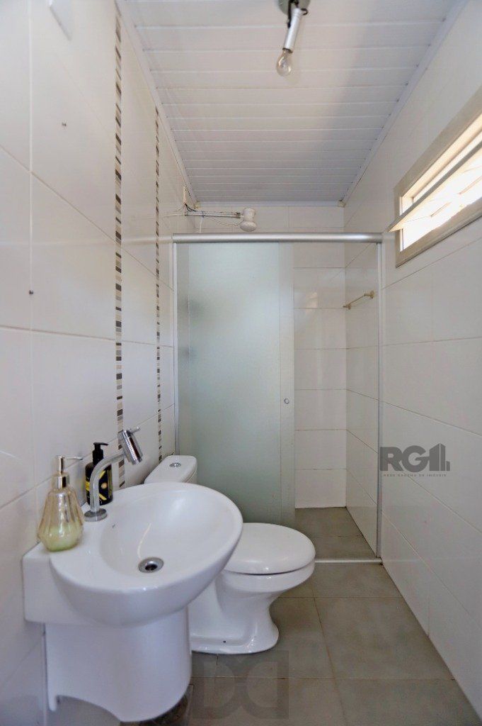 Casa 3 Dormitório(s) Bairro Passo da Areia — foto 50