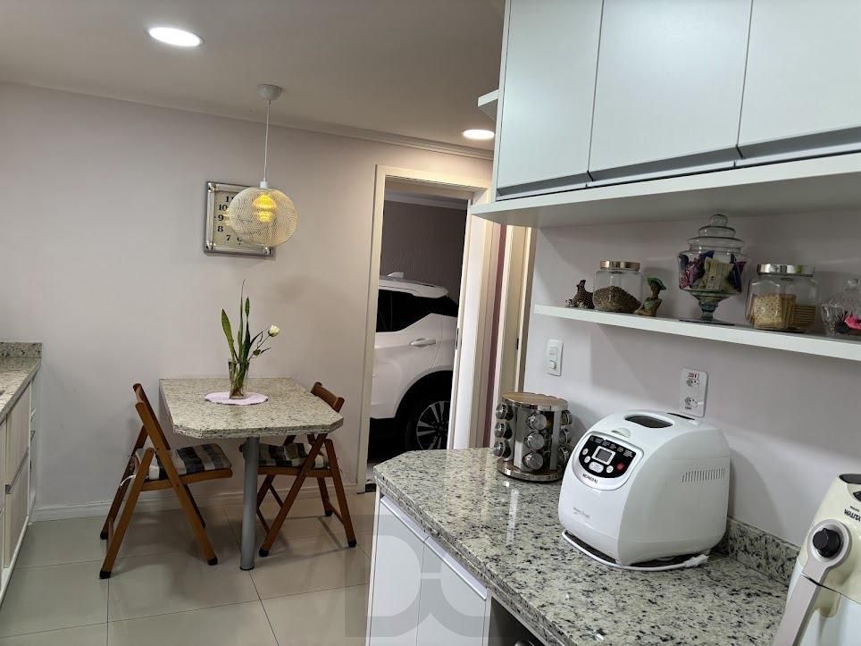 Casa em Condomínio com 3 Dormitórios, Suíte, Sótão e 2 Vagas — foto 25