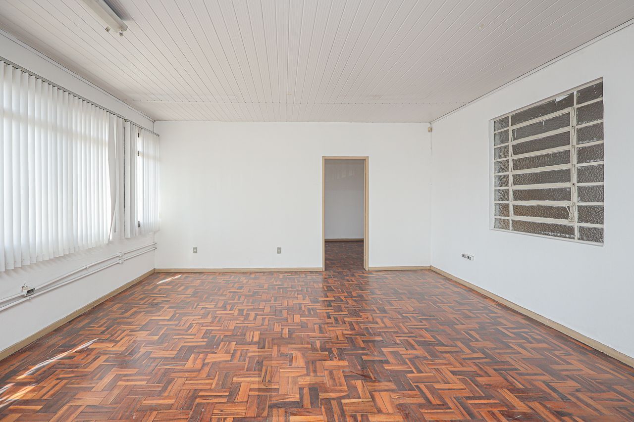 Prédio Comercial com entrada para caminhão — foto 9