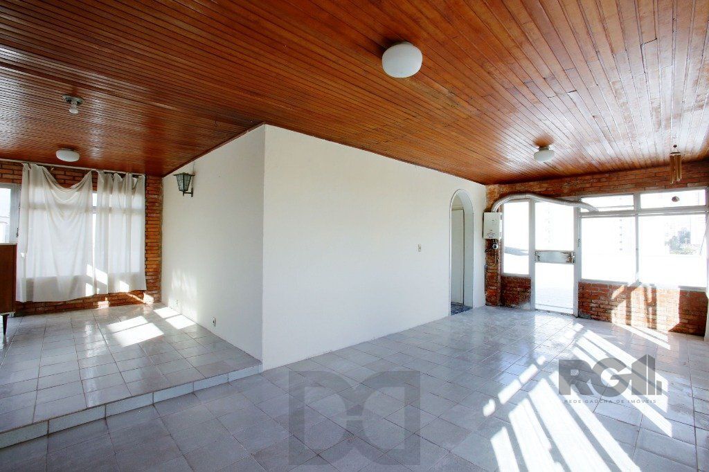 Vendo excelente cobertura com vista cinematografia, no Bairro Floresta. — foto 77