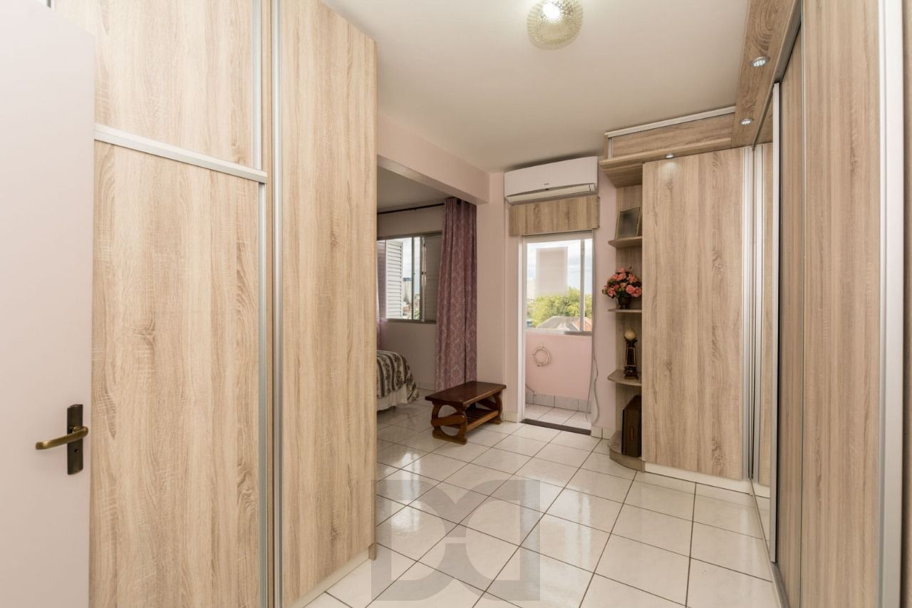 Apartamento, 2 dormitórios, 2 banheiros, 114m², Bairro Floresta — foto 22