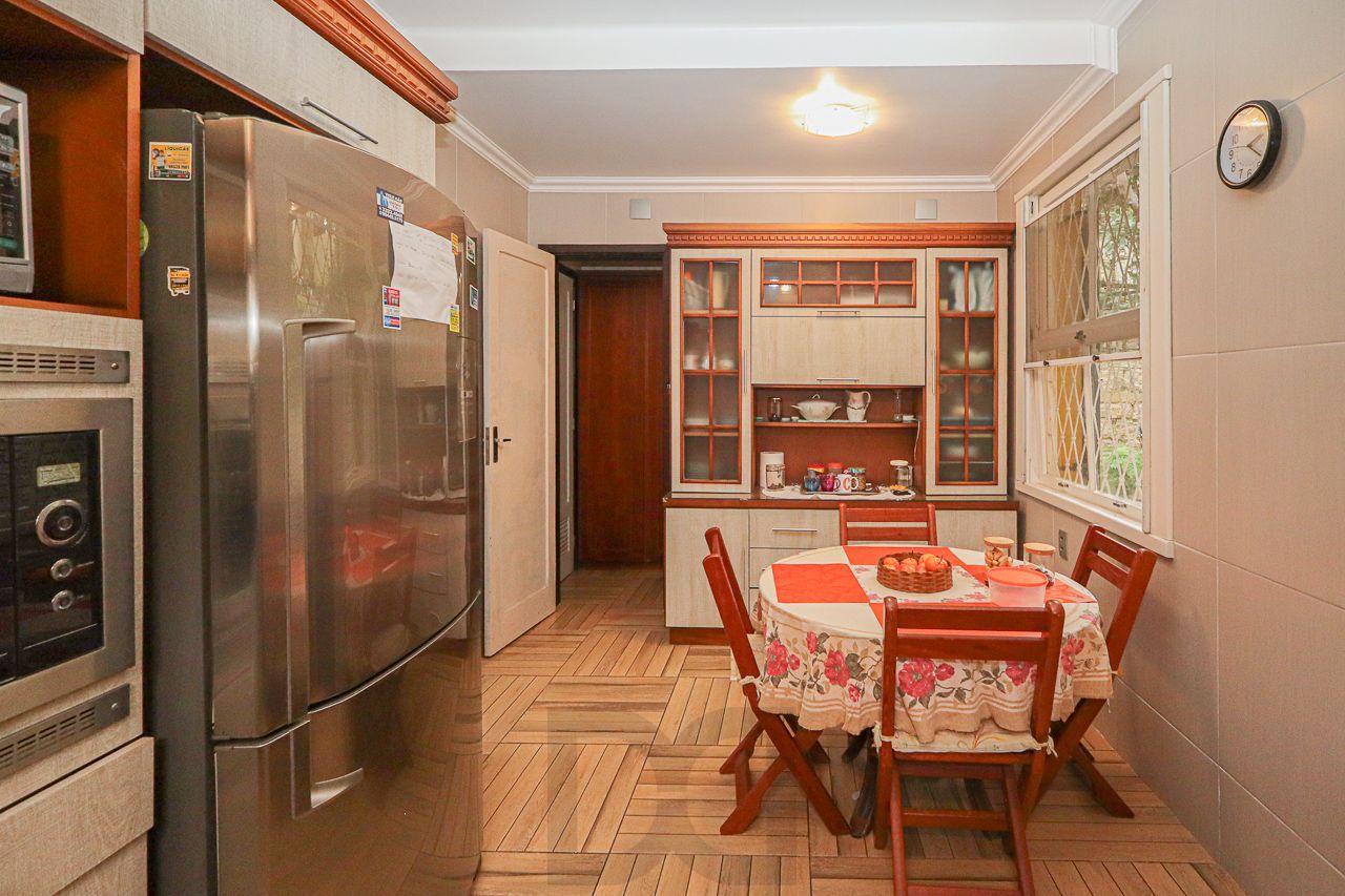 Casa em Petrópolis com terreno de 460 m2 — foto 30