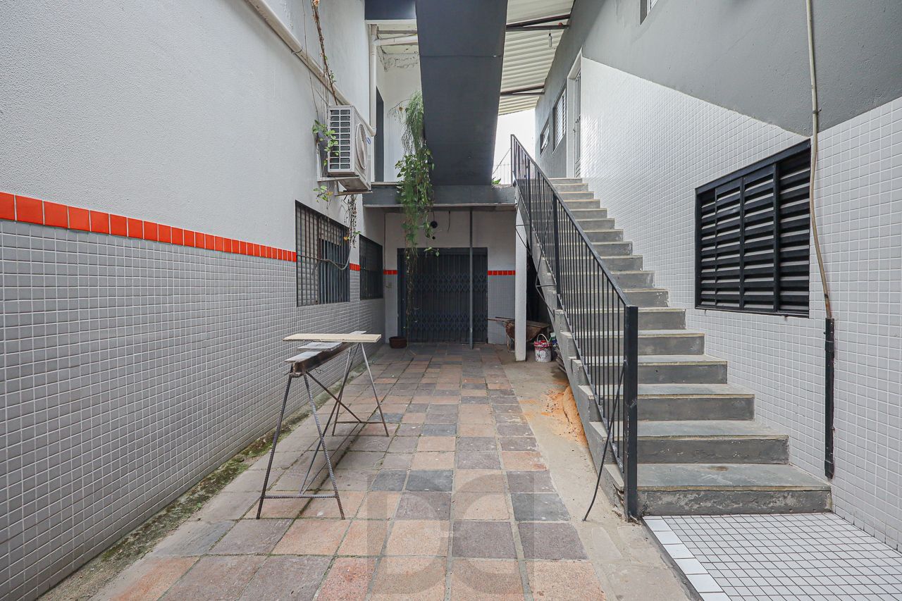 Pavilhao Comercial, Locação / Venda, 596 m², Bairro Partenon, Porto Alegre — foto 2