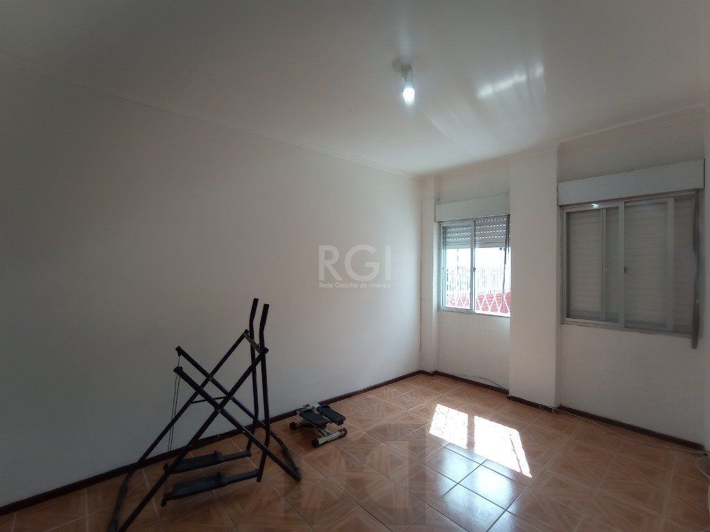 Apartamento 2 quartos/dormitório, com patio, no Bairro São Geraldo — foto 2