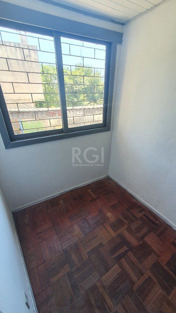 Casa para Venda - 290m², 4 dormitórios, sendo 2 suites, 2 vagas - Cascata — foto 9