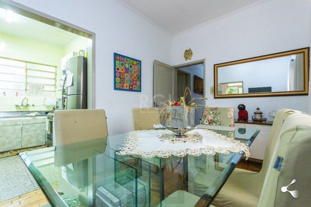 Casa para Venda - 221m², 4 dormitórios, sendo 1 suites, 2 vagas - São Geraldo — foto 1