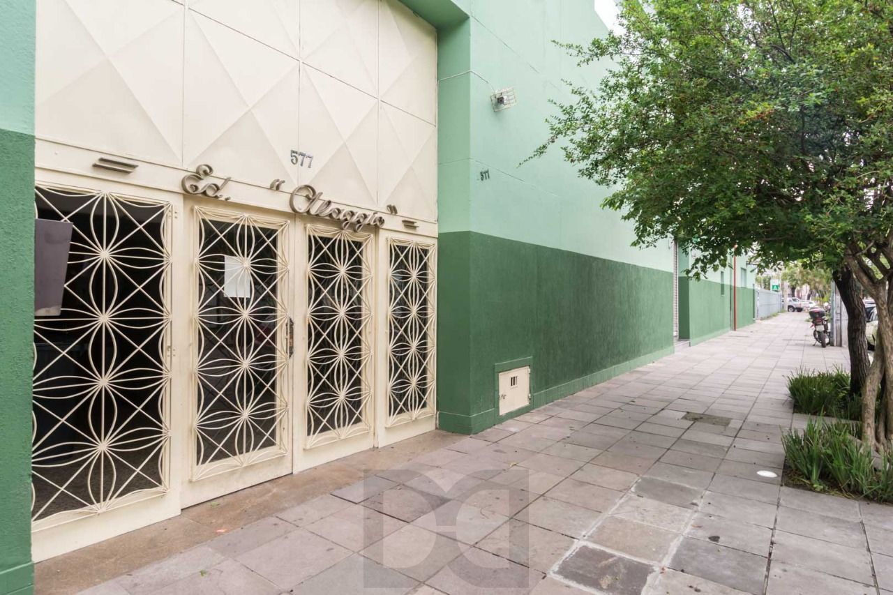 Apartamento, 2 dormitórios, 2 banheiros, 114m², Bairro Floresta — foto 36