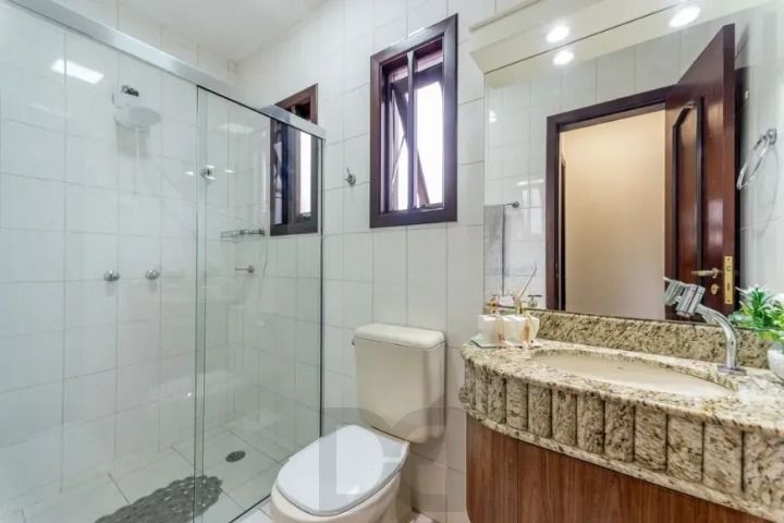 Casa 4 quartos com 233 m2 — foto 8