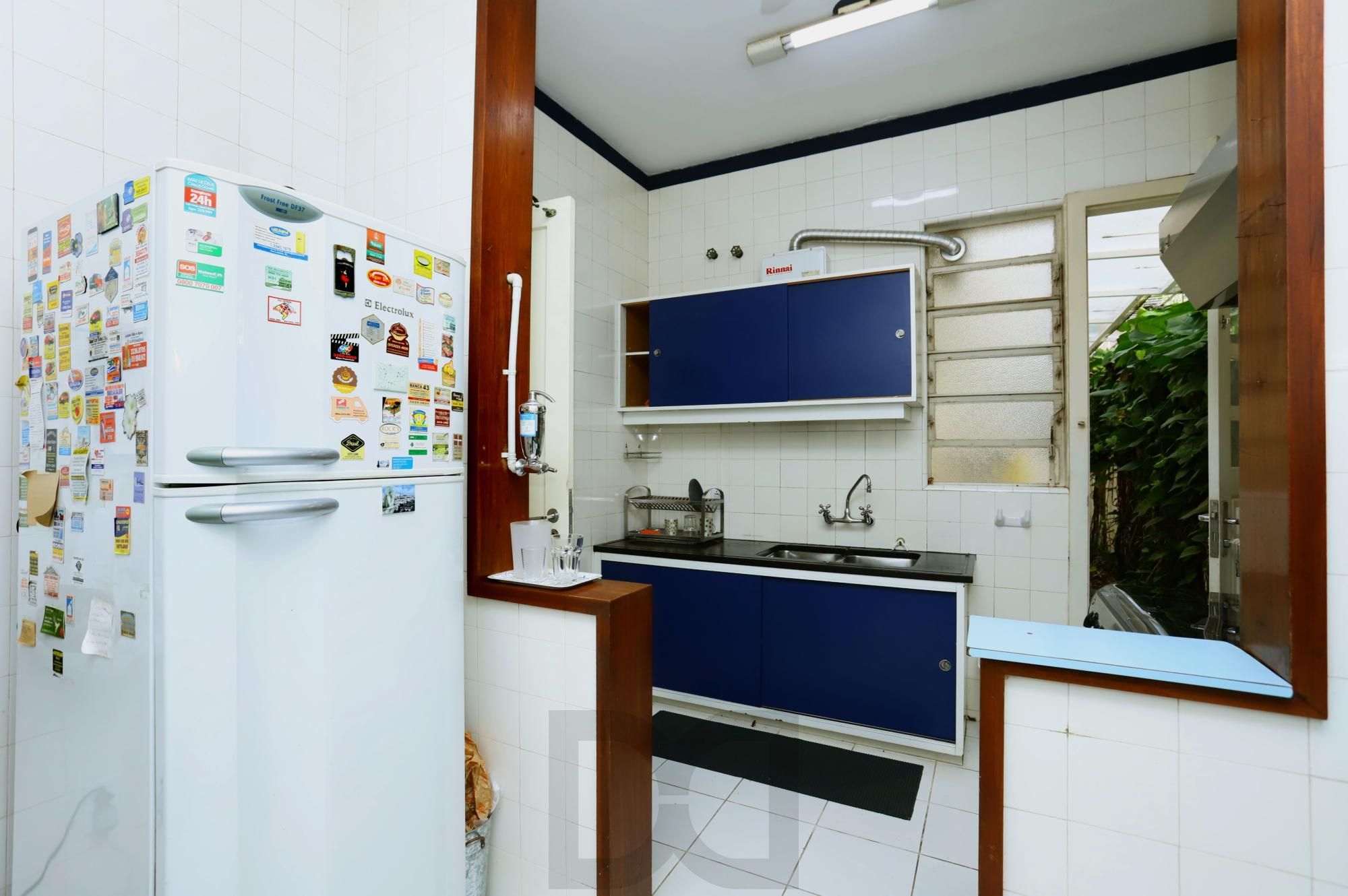 Casa no Bairro Petrópolis em Porto Alegre - Rua calma junto Av. Protásio Alves — foto 20