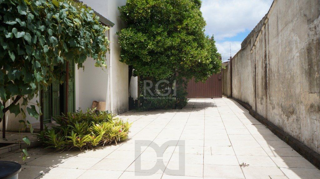 Casa para Venda - 162m², 3 dormitórios, sendo 1 suites, 3 vagas - Agronomia — foto 27