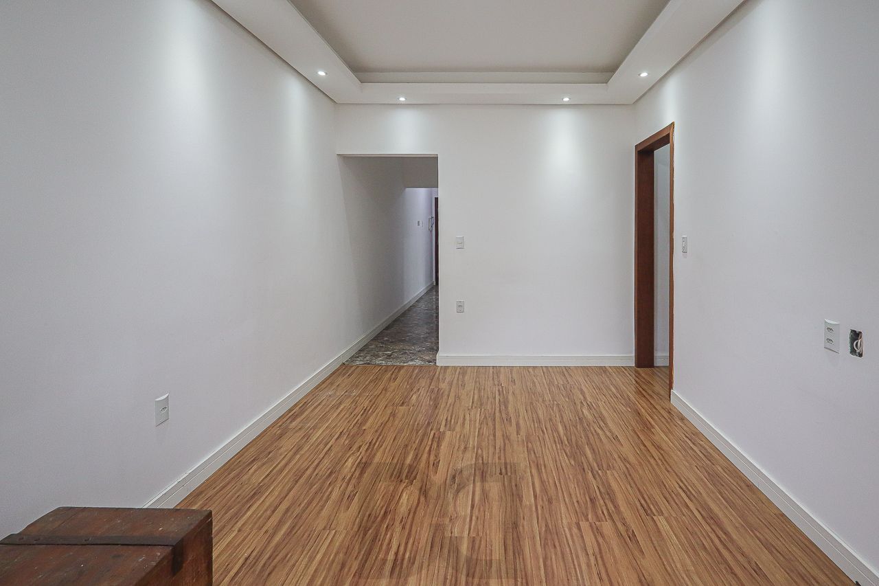 Apartamento 02 dormitorios Bairro Floresta — foto 4