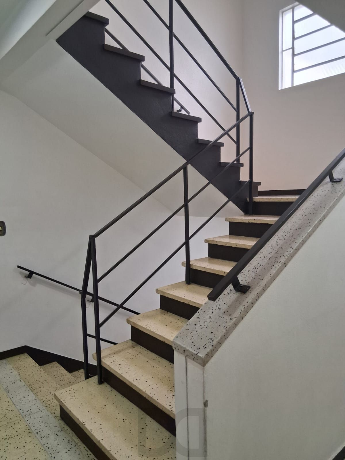 Apartamento a venda, 2 quartos, bairro Três Figueiras — foto 14