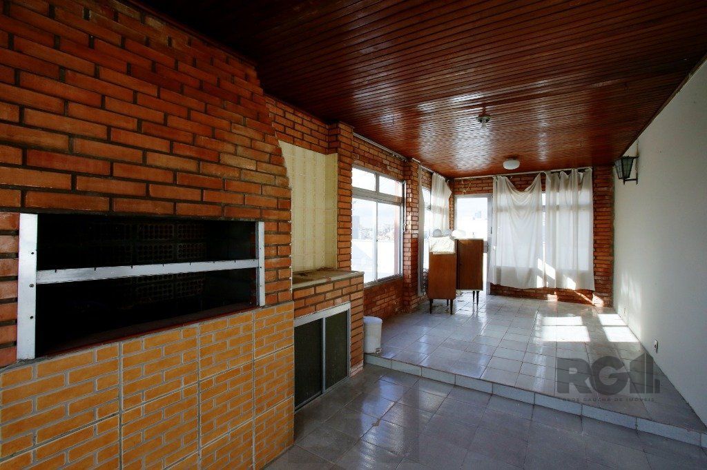 Vendo excelente cobertura com vista cinematografia, no Bairro Floresta. — foto 72