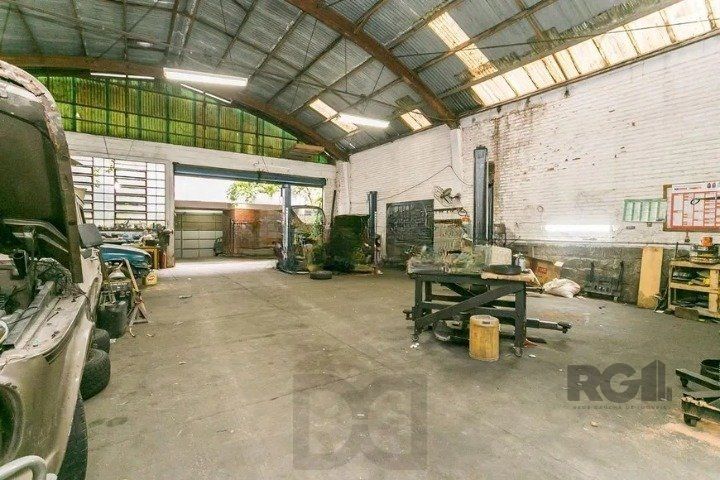 Casa Residencial ou comercial com 4 dormitórios, 2 banheiros — foto 6