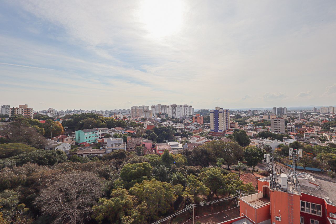 Garden e Semi Mobiliado | 3 Quartos | 2 Banheiros sendo 1 Suíte | Vaga de Garagem Dupla Coberta | Jardim Itu – Porto Alegre — foto 57
