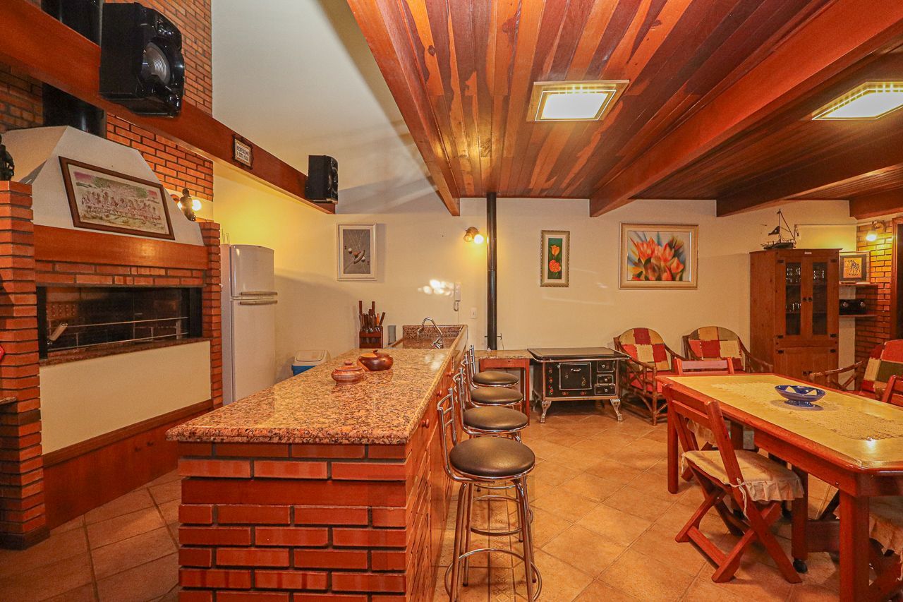 Casa em Petrópolis com terreno de 460 m2 — foto 65