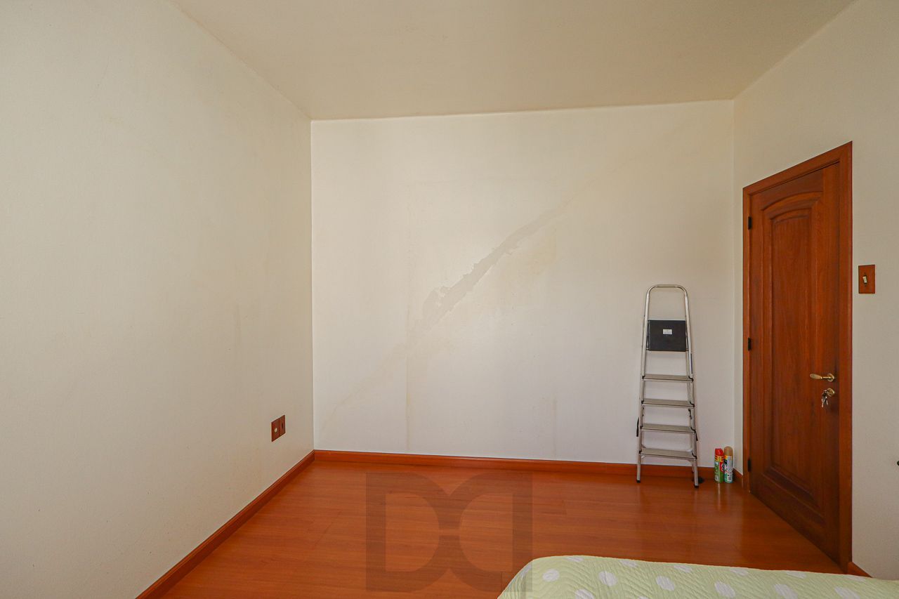 Casa à venda, 3 dormitórios, 316m², 4 vagas de garagem, Bairro São Geraldo — foto 7