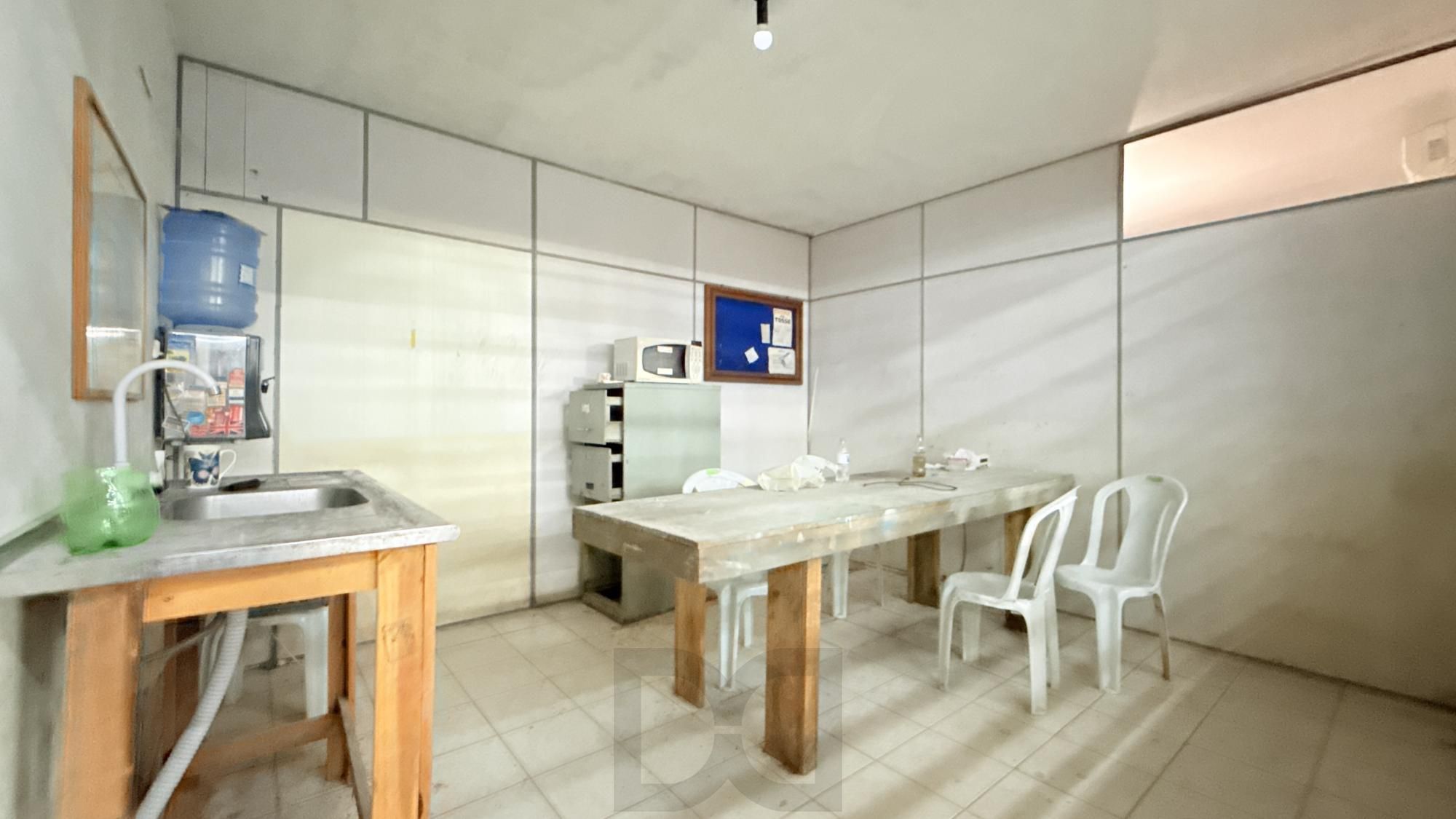 VENDE PAVILHÃO COM 1036 M² CONSTRUÍDOS EM TERRENO DE 1156M² COM TESTADA DE 29,20². — foto 21
