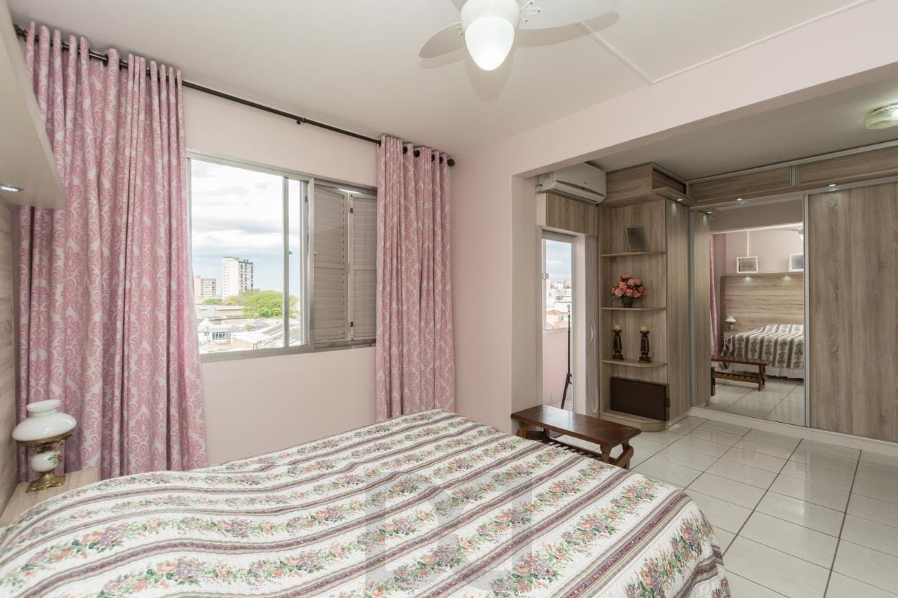 Apartamento, 2 dormitórios, 2 banheiros, 114m², Bairro Floresta — foto 26