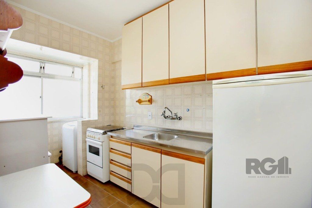 Apartamento, 2 Quartos, 2 Vagas, Bairro Petrópolis — foto 17