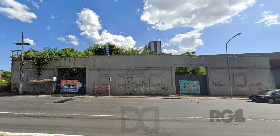 Área com mais de 6.436,89m² mil metros quadrados, em avenida principal de Porto Alegre! — foto 1