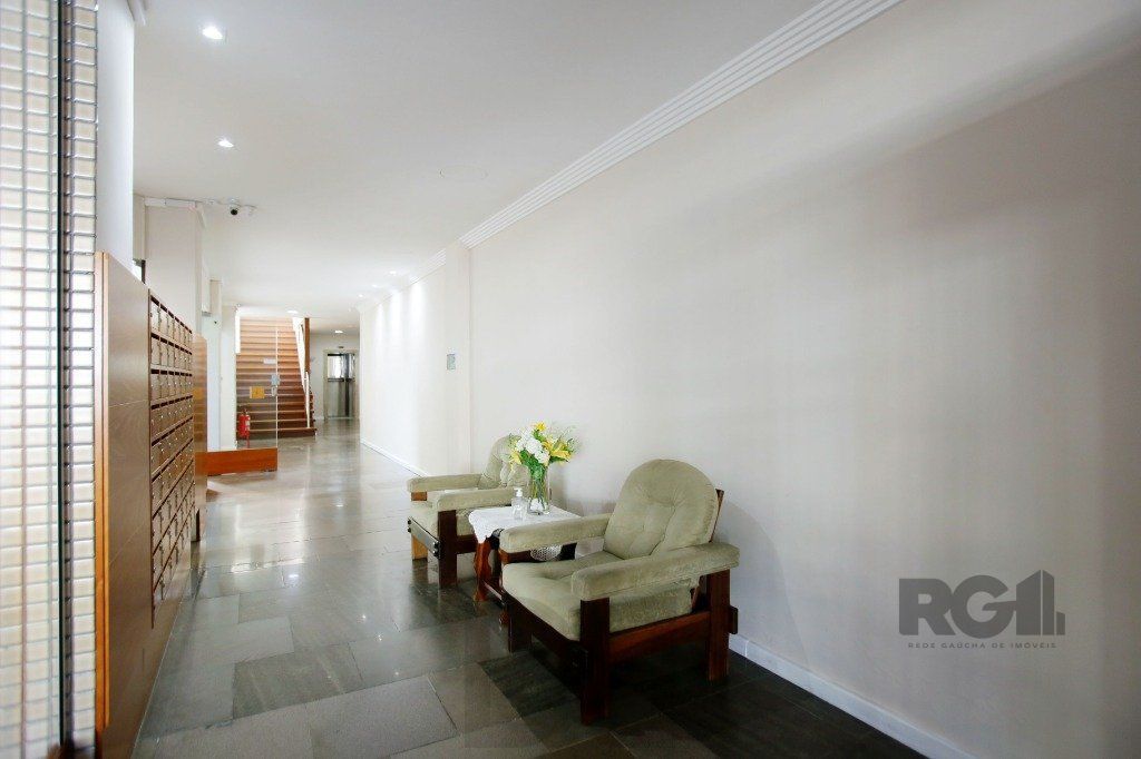 Vendo excelente cobertura com vista cinematografia, no Bairro Floresta. — foto 79