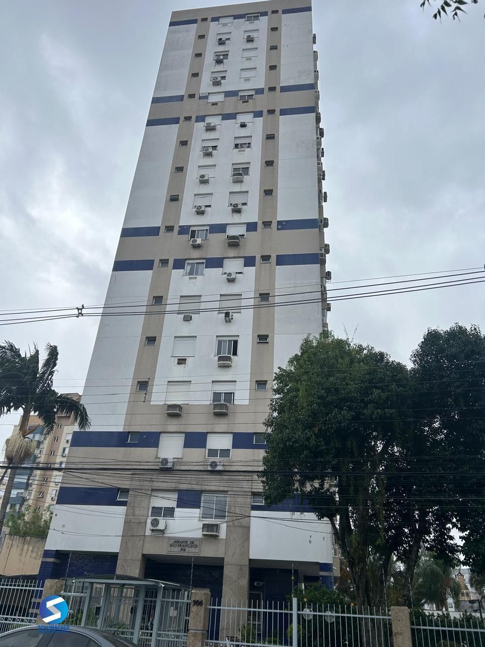 Apartamento 02 quartos Bairro Santana Porto Alegre — foto 1