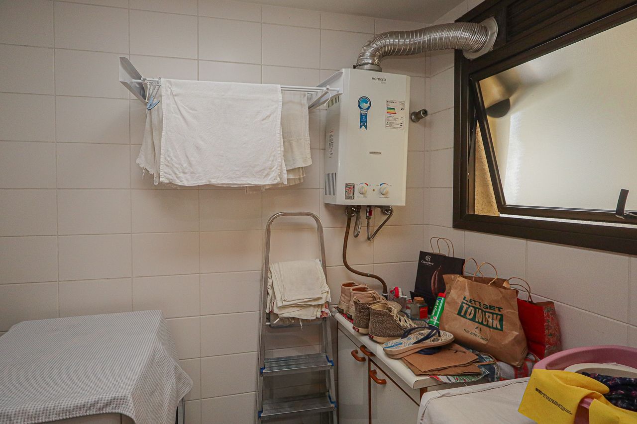 Apartamento 03 quartos de frente com sacada e com garagem — foto 13