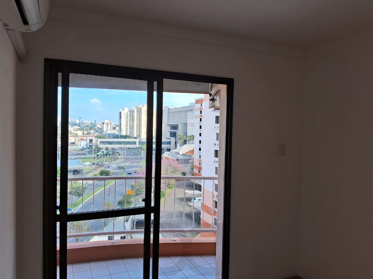 Apartamento de 03 quartos, com garagem e elevador no Bairro Cristo Redentor — foto 4