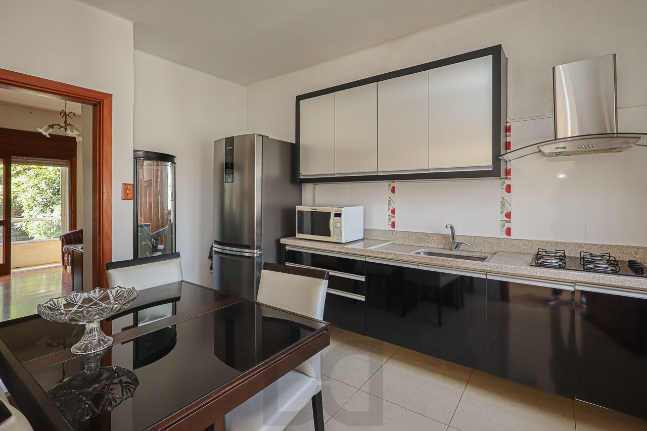 Casa à venda, 3 dormitórios, 316m², 4 vagas de garagem, Bairro São Geraldo — foto 11