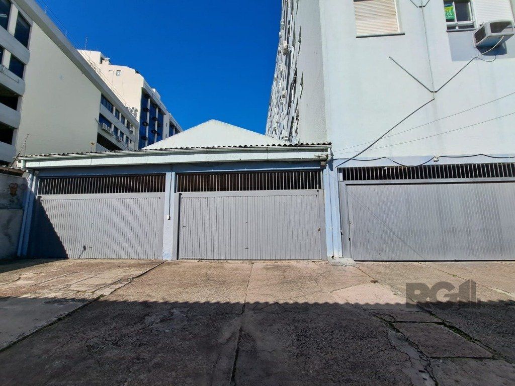 Vendo excelente cobertura com vista cinematografia, no Bairro Floresta. — foto 84