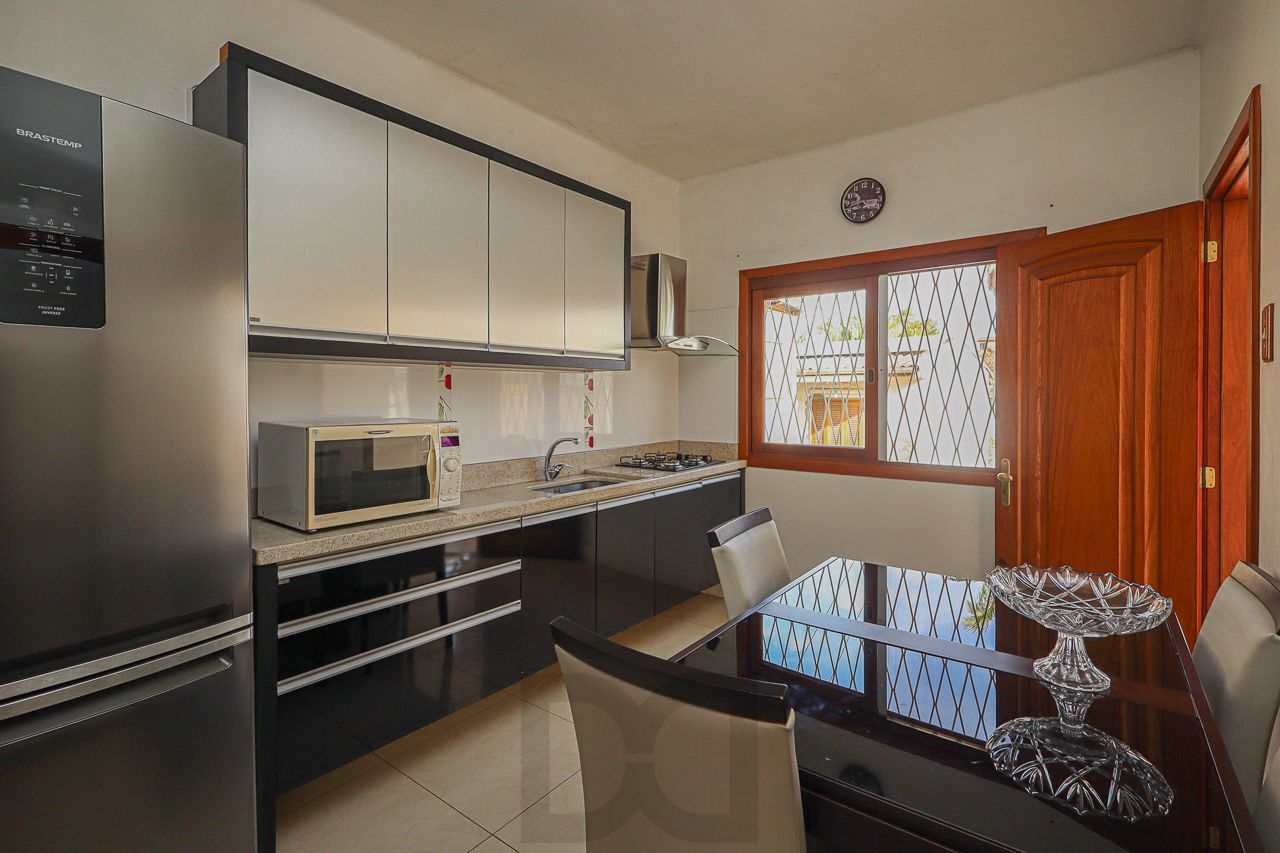 Casa à venda, 3 dormitórios, 316m², 4 vagas de garagem, Bairro São Geraldo — foto 14
