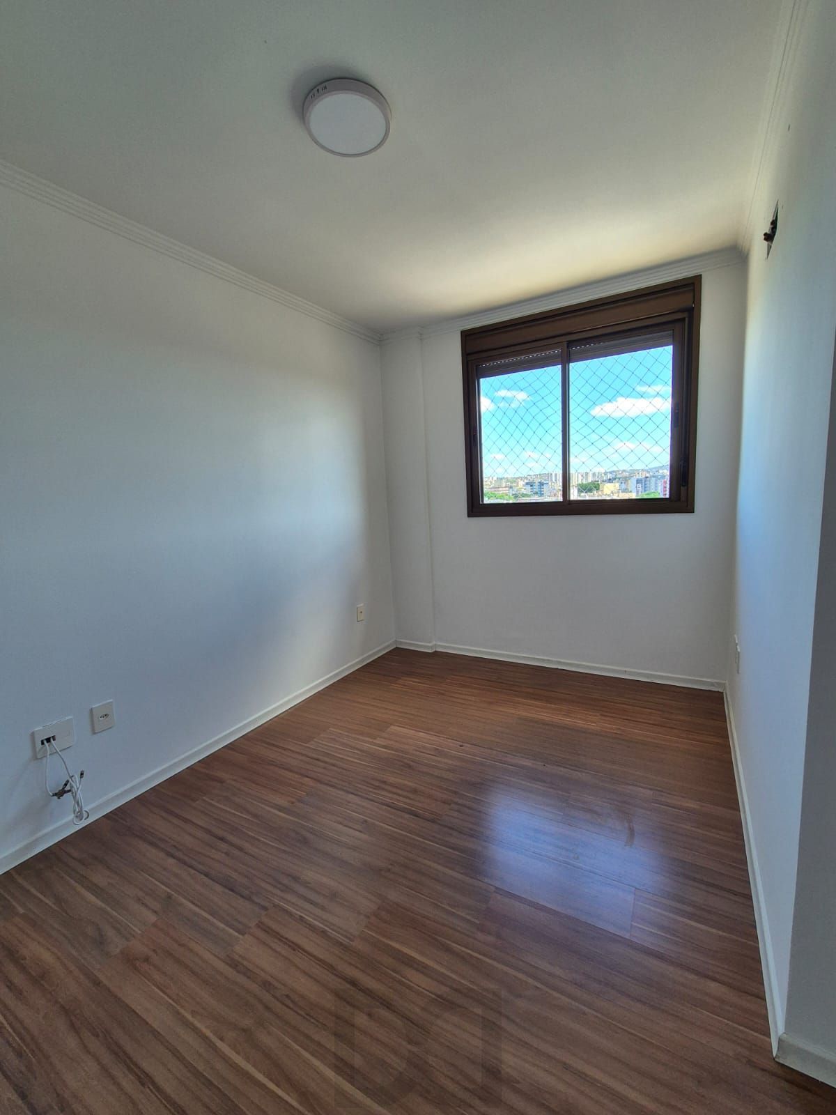 Apartamento 03 dormitórios no Bairro Cristo Redentor em Porto Alegre. — foto 4