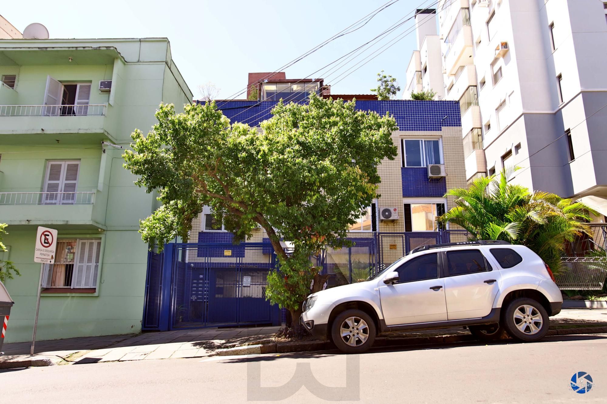 Vende cobertura: Piso inferior:  03 dormitórios, 02 banheiros, living 2 ambientes, cozinha americana. — foto 50