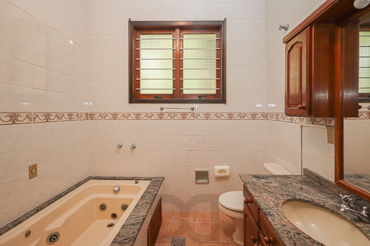 Casa em Petrópolis com terreno de 460 m2 — foto 18