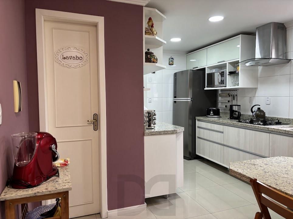 Casa em Condomínio com 3 Dormitórios, Suíte, Sótão e 2 Vagas — foto 33