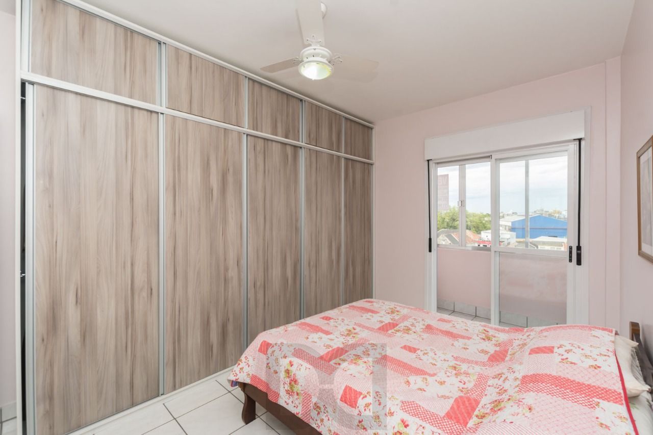 Apartamento, 2 dormitórios, 2 banheiros, 114m², Bairro Floresta — foto 21
