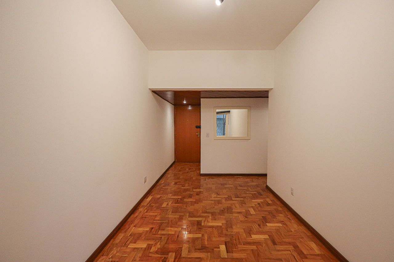 Apartamento 1 dormitório,  com garagem, 50m2, Bairro Higienópolis — foto 2