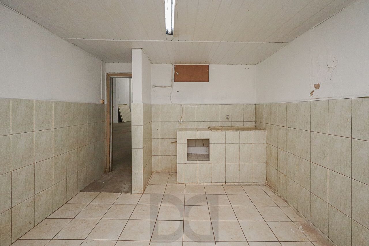 Prédio Comercial com entrada para caminhão — foto 37
