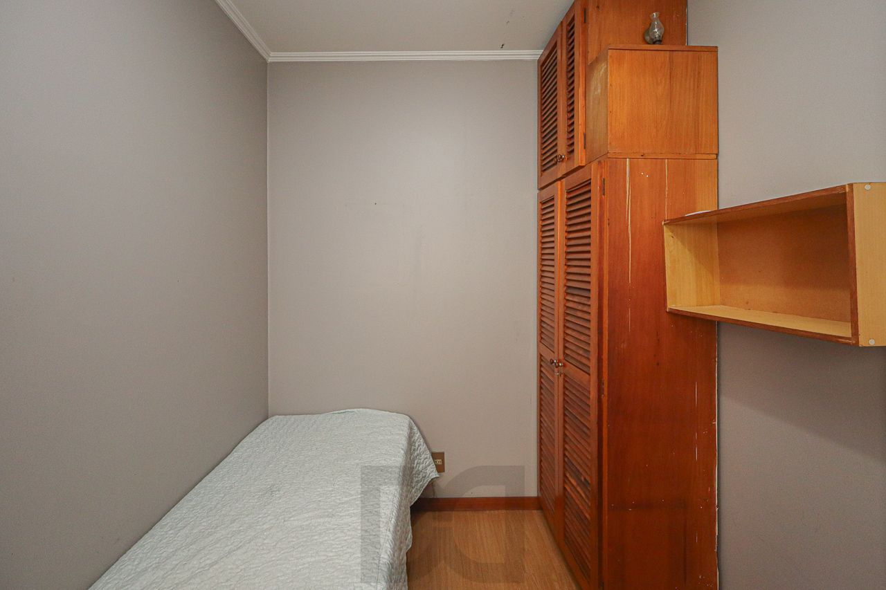 02 quartos no Bairro Higienópolis com Churrasqueira, Garagem e elevador — foto 32