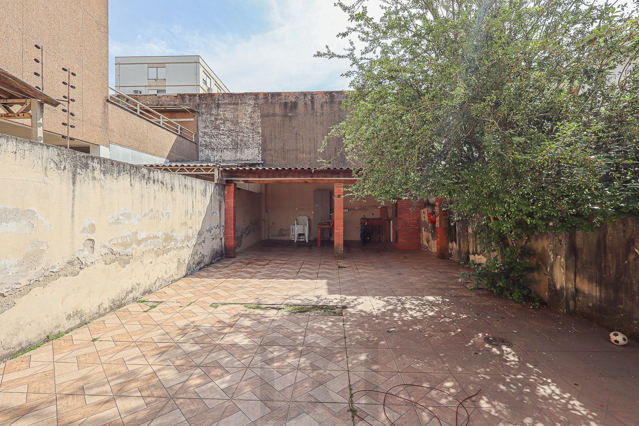 Vende sobrado com 3 dormitórios no bairro Floresta Porto Alegre/RS — foto 27
