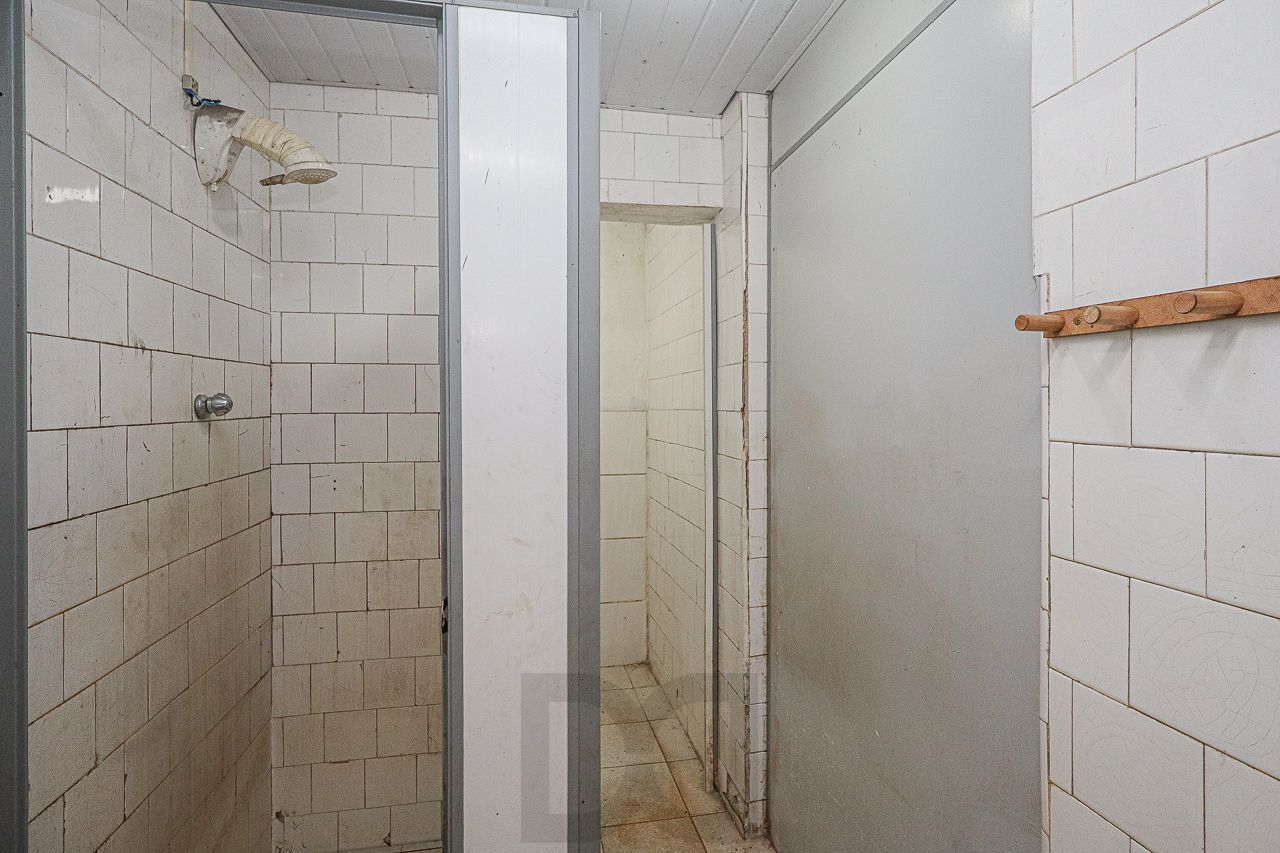 Prédio Comercial com entrada para caminhão — foto 39