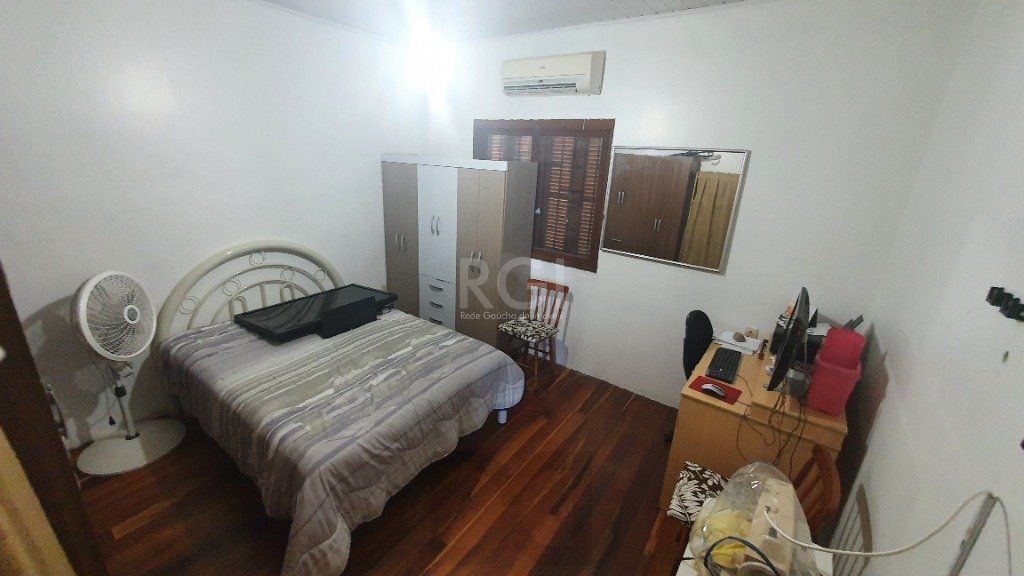 Casa para Venda - 290m², 4 dormitórios, sendo 2 suites, 2 vagas - Cascata — foto 11