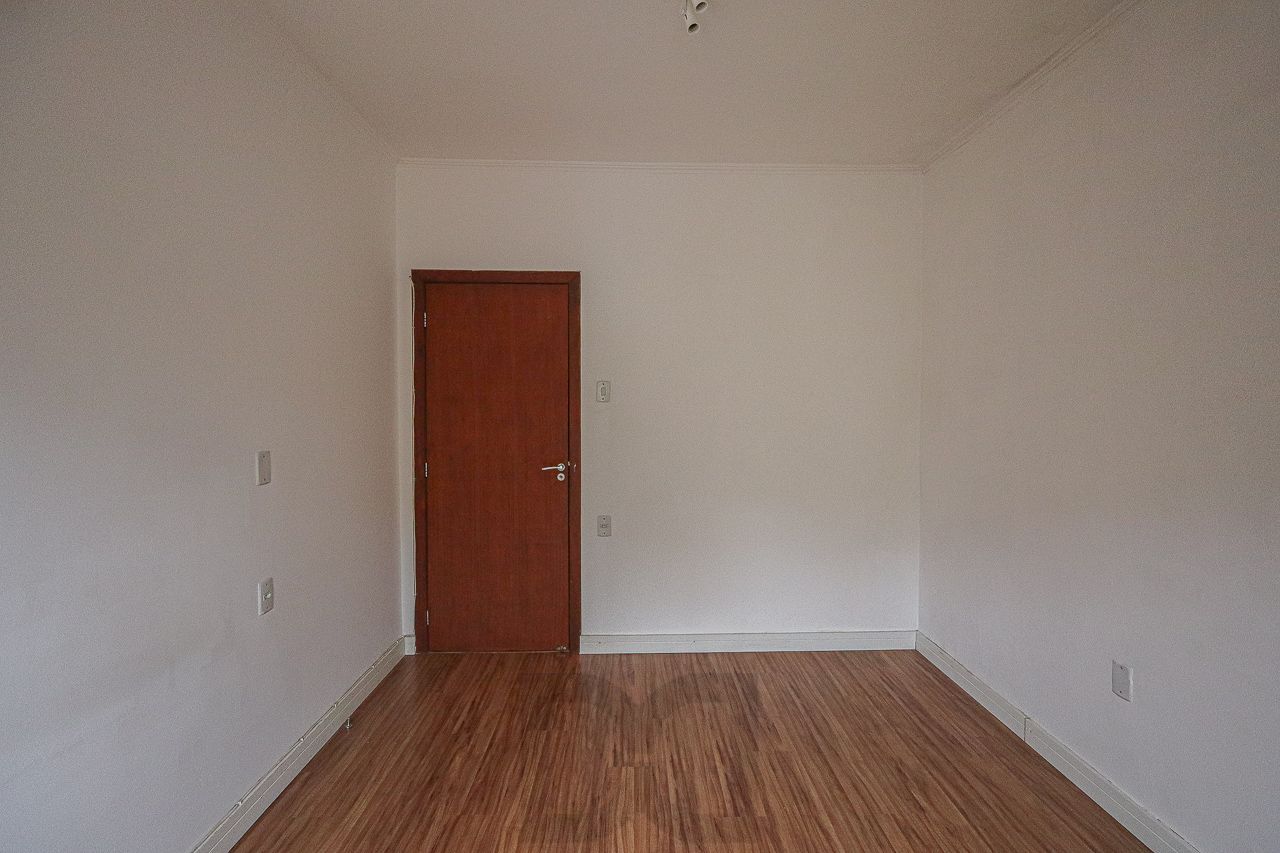Apartamento 02 dormitorios Bairro Floresta — foto 10