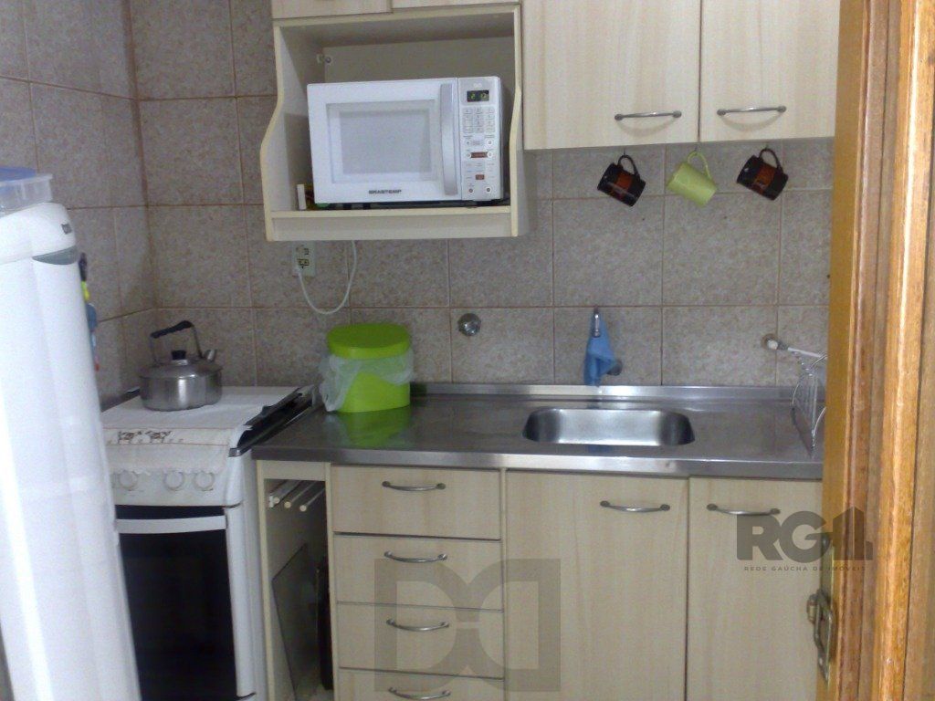 Apartamento 2 dormitórios próximo Barra Shopping — foto 2