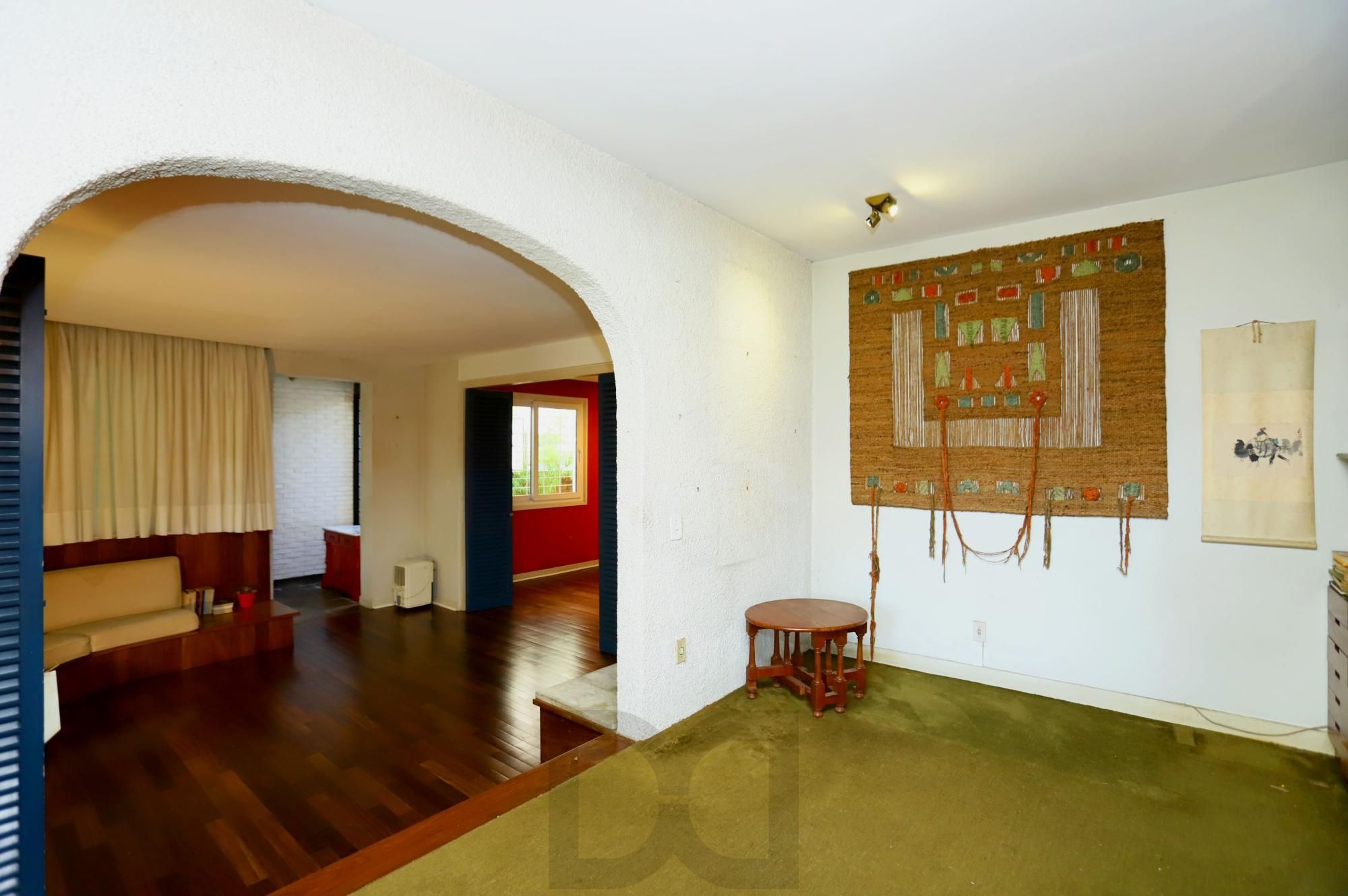Casa no Bairro Petrópolis em Porto Alegre - Rua calma junto Av. Protásio Alves — foto 12