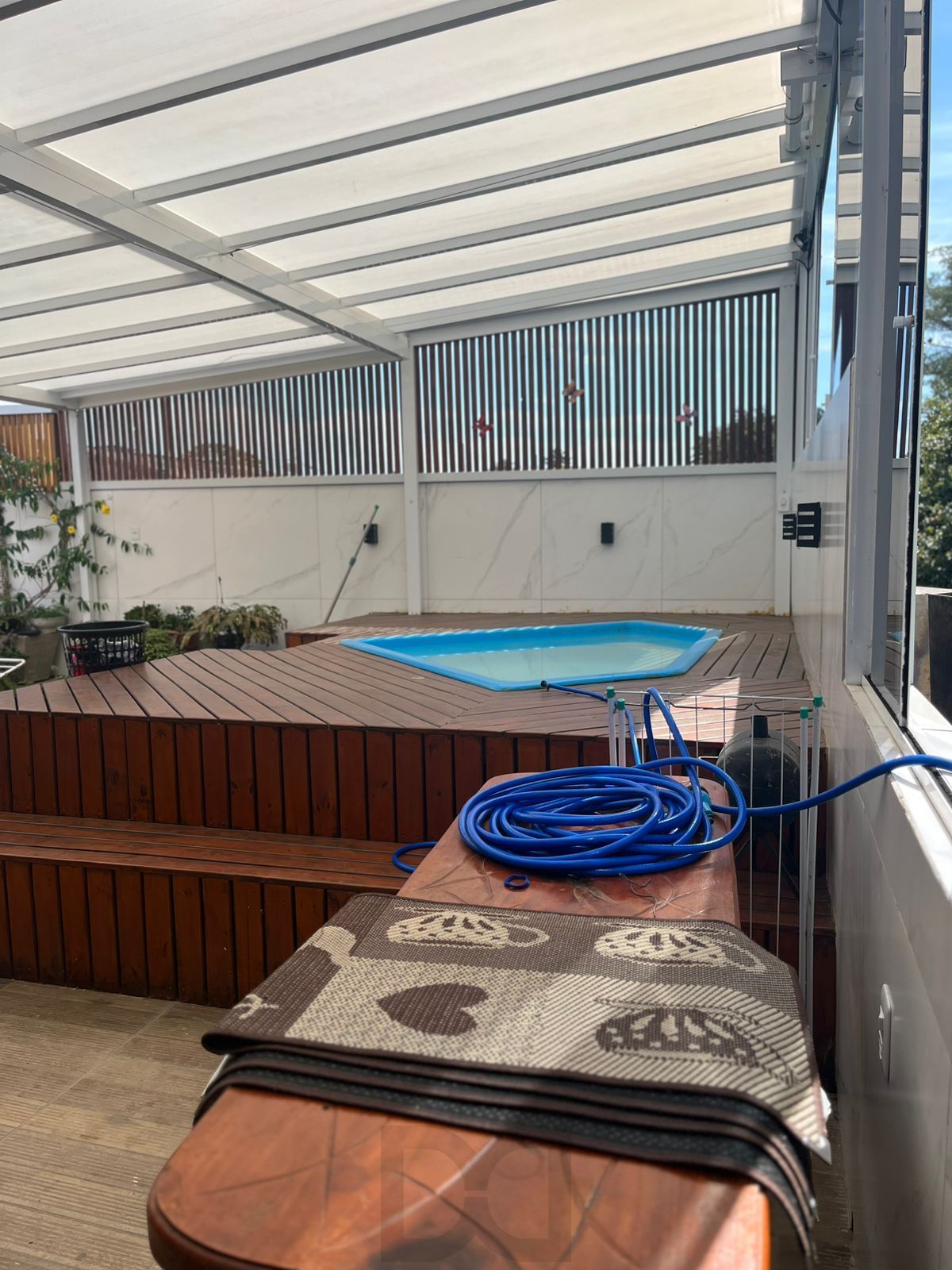 Vendo casa com piscina na Lomba do Pinheiro — foto 3