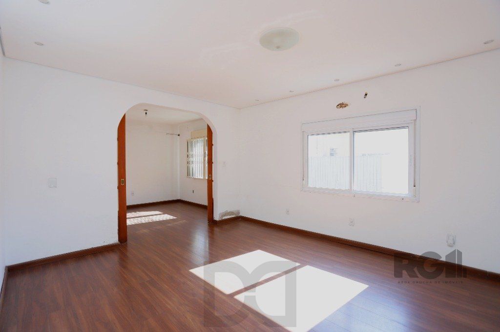 Casa 3 Dormitório(s) Bairro Passo da Areia — foto 4